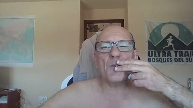 llopaco online show from April 19, 10:27 am