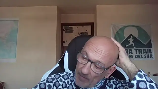 Snapshot of llopaco chatting on March 1, 12:05 pm llopaco online show from March 1, 12:05 pm