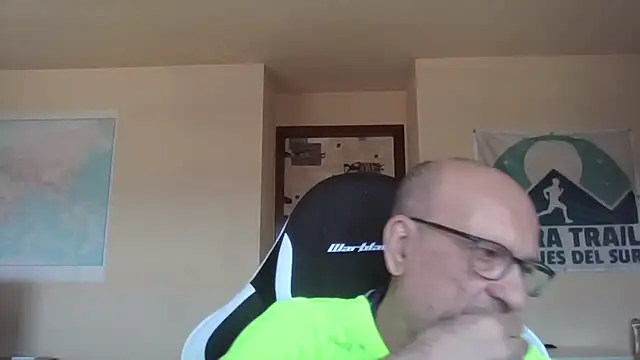 llopaco online show from March 12, 11:25 am