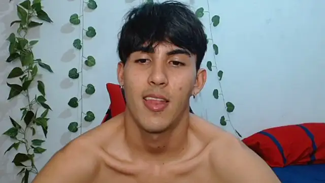 Snapshot of neithanzynxx chatting on February 26, 7:42 pm neithanzynxx online show from February 26, 7:42 pm