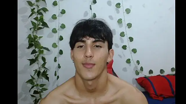 Snapshot of neithanzynxx chatting on March 5, 10:43 pm neithanzynxx online show from March 5, 10:43 pm