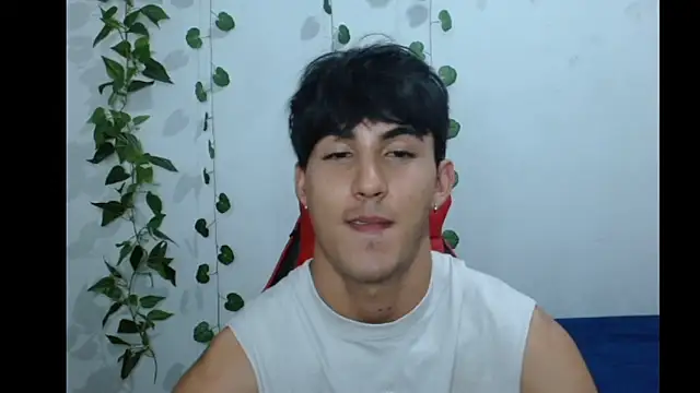 Snapshot of neithanzynxx chatting on March 6, 7:32 pm neithanzynxx online show from March 6, 7:32 pm