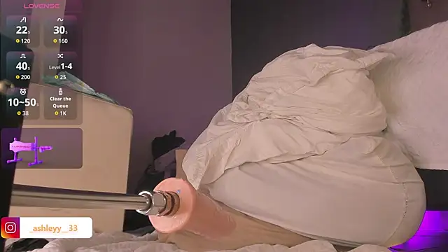  Ashley 33 online show from December 13, 8:04 pm