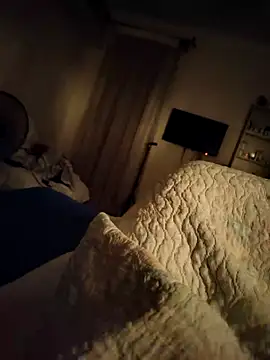 Loly2025 online show from September 22, 3:12 am