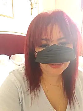 Loly2025 online show from June 11, 11:18 am