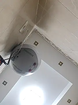 Loly2025 online show from December 16, 4:33 pm