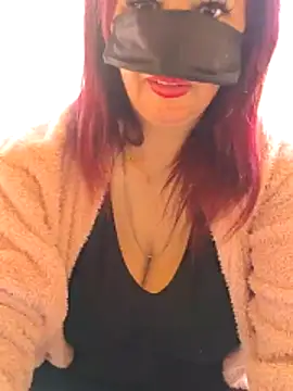 Loly2025 online show from March 29, 1:24 pm