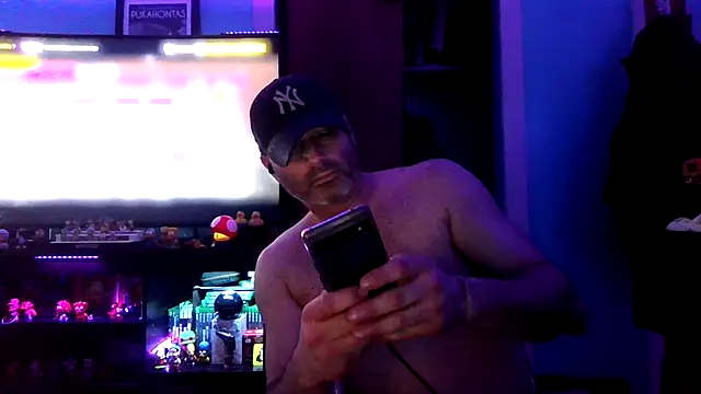 Snapshot of Novabear6996 chatting on November 28, 12:05 pm Novabear6996 online show from November 28, 12:05 pm