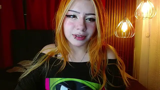 fyreandfox  online show from April 1, 8:39 pm