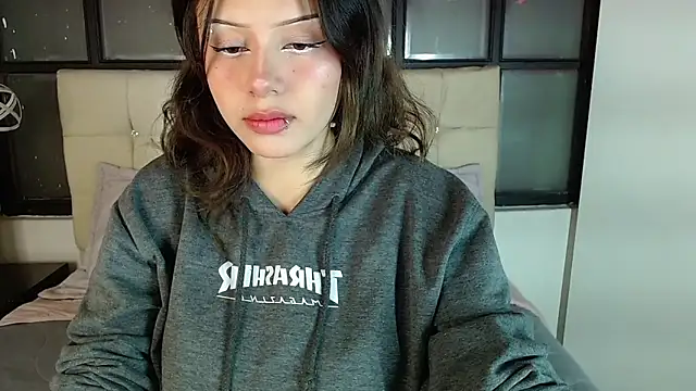 Snapshot of fyreandfox_ chatting on September 23, 8:05 pm fyreandfox online show from September 23, 8:05 pm