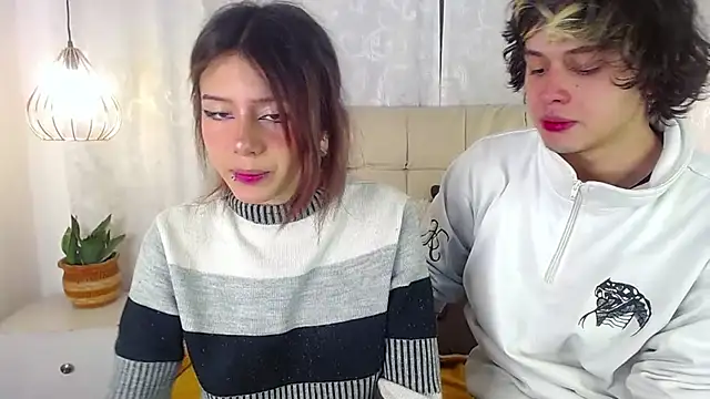 Snapshot of fyreandfox_ chatting on March 17, 7:48 pm fyreandfox online show from March 17, 7:48 pm