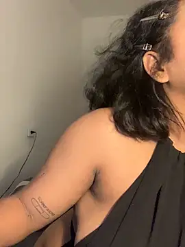 Snapshot of Dahiana_Giil chatting on November 21, 6:56 am Dahiana Giil online show from November 21, 6:56 am