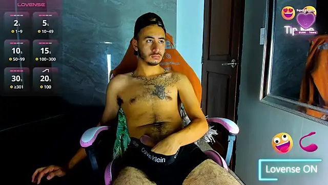 Snapshot of AdamParker_ chatting on March 3, 1:12 pm AdamParker  online show from March 3, 1:12 pm