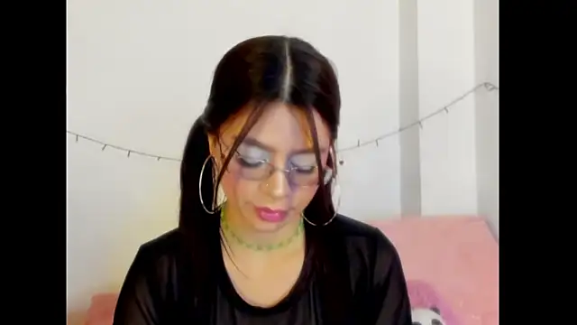 Snapshot of Danna_Myst chatting on October 24, 11:15 pm Danna Myst online show from October 24, 11:15 pm