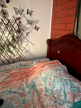 Bonbom sr online show from November 1, 3:46 am