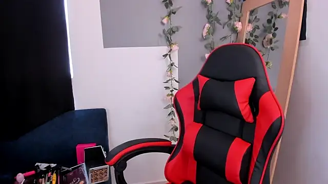 Baby Asshley online show from March 13, 7:30 pm