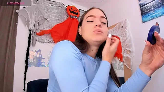 Snapshot of Baby_Asshley chatting on October 24, 5:23 pm Baby Asshley online show from October 24, 5:23 pm