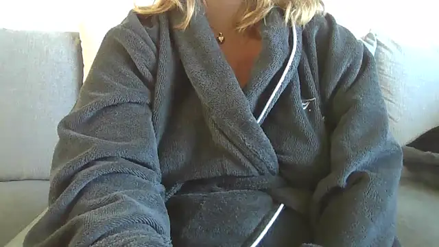 Snapshot of sizha6 chatting on October 20, 12:06 pm sizha6 online show from October 20, 12:06 pm