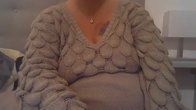 Snapshot of sizha6 chatting on January 10, 6:47 pm sizha6 online show from January 10, 6:47 pm