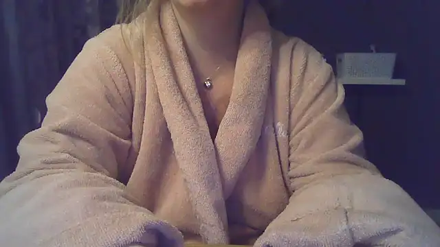 Snapshot of sizha6 chatting on February 15, 5:19 am sizha6 online show from February 15, 5:19 am