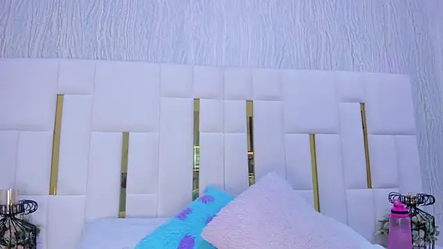 hillary uckerman  online show from December 2, 11:34 am