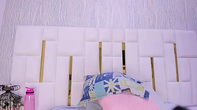 hillary uckerman  online show from January 12, 11:39 am