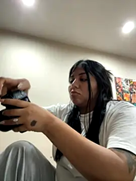 Snapshot of Karla_Stein2025 chatting on November 5, 2:58 am Karla Stein2025 online show from November 5, 2:58 am