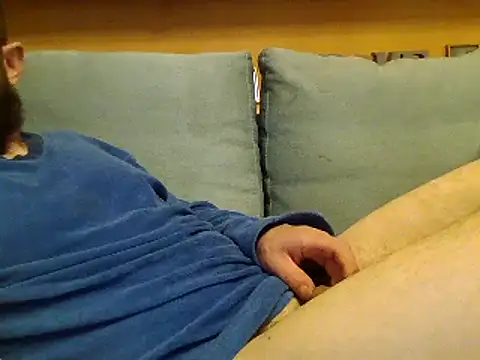 Snapshot of Andre35w chatting on February 23, 9:16 pm Andre35w online show from February 23, 9:16 pm