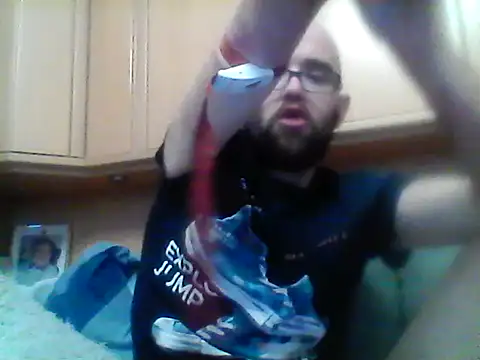 Snapshot of Andre35w chatting on December 16, 5:50 pm Andre35w online show from December 16, 5:50 pm