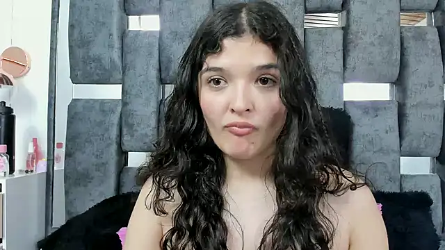 Snapshot of ARTEMISAKIM chatting on October 10, 3:35 pm ARTEMISAKIM online show from October 10, 3:35 pm
