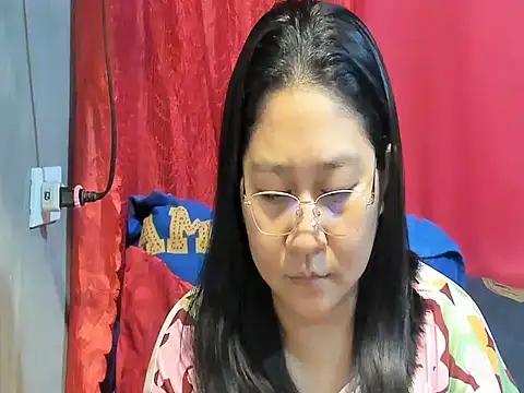 hotchubby88 online show from May 6, 3:10 am