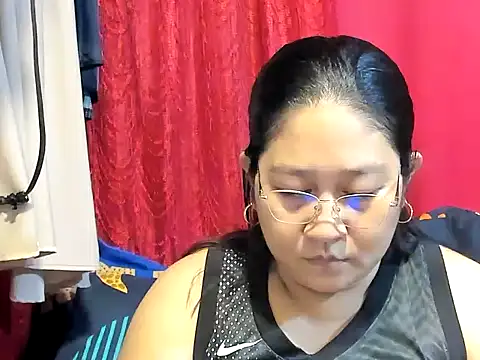 hotchubby88 online show from May 14, 2:52 am
