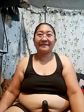 hotchubby88 online show from November 17, 10:41 am