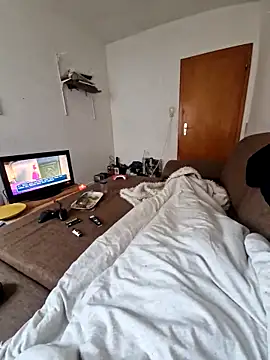 DerechteJunge online show from March 22, 10:17 am