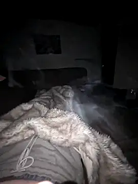 Snapshot of DerechteJunge chatting on December 13, 11:44 pm DerechteJunge online show from December 13, 11:44 pm