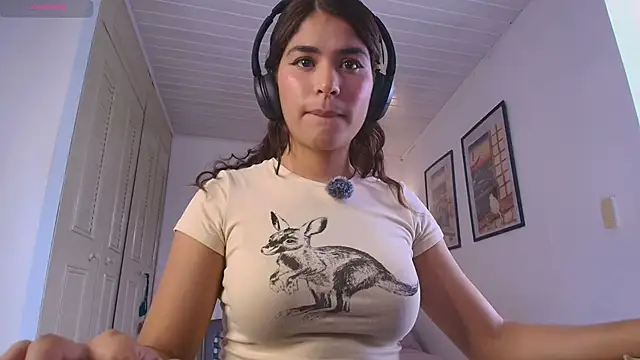 Snapshot of mmycaliope chatting on December 21, 7:48 pm mmycaliope online show from December 21, 7:48 pm