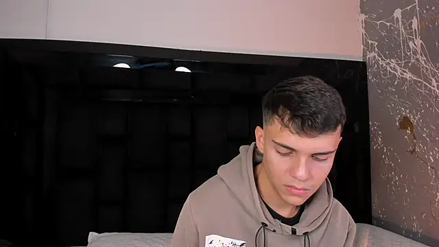 JacobRoberts1 online show from October 24, 10:09 pm