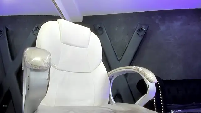 JacobRoberts1 online show from March 6, 7:58 am