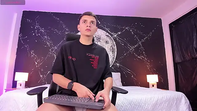 JacobRoberts1 online show from March 8, 4:45 am