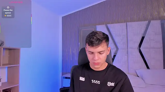 JacobRoberts1 online show from November 7, 9:08 pm