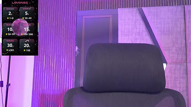 JacobRoberts1 online show from November 29, 9:37 pm