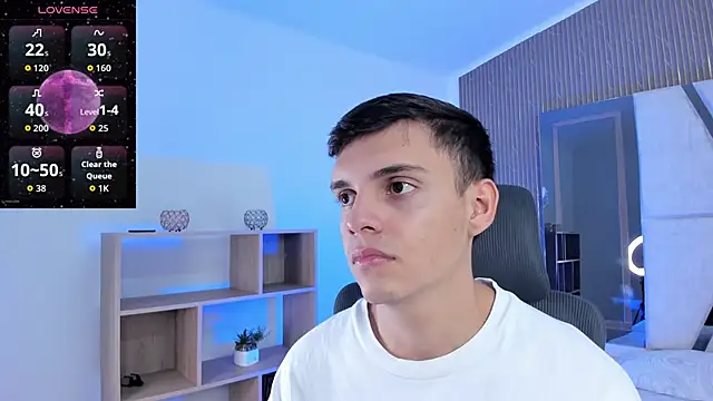 JacobRoberts1 online show from November 17, 8:35 pm