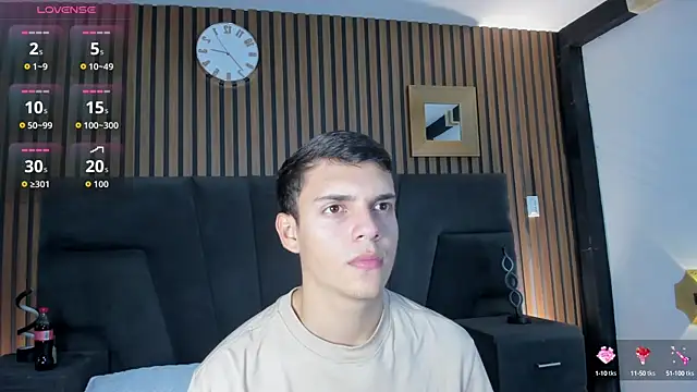 JacobRoberts1 online show from September 21, 8:36 pm