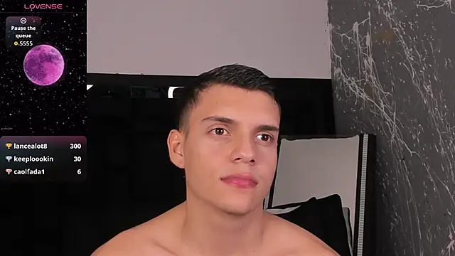 JacobRoberts1 online show from November 5, 8:28 am