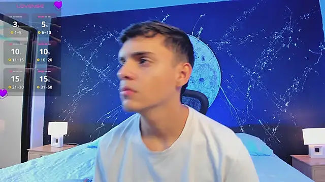 JacobRoberts1 online show from October 12, 7:48 pm