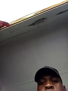 Snapshot of bosszonke123 chatting on February 26, 2:05 pm bosszonke123 online show from February 26, 2:05 pm