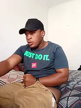 bosszonke123 online show from May 2, 10:42 am
