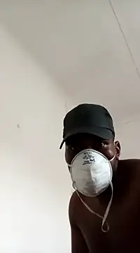 Snapshot of bosszonke123 chatting on February 15, 8:56 pm bosszonke123 online show from February 15, 8:56 pm