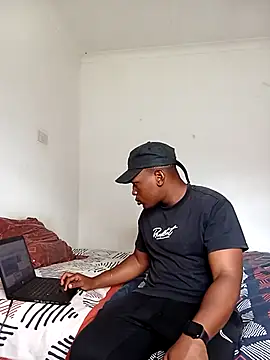 Snapshot of bosszonke123 chatting on March 19, 10:55 am bosszonke123 online show from March 19, 10:55 am