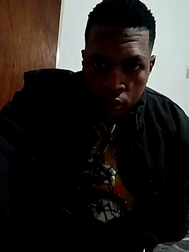 bosszonke123 online show from May 9, 7:17 pm
